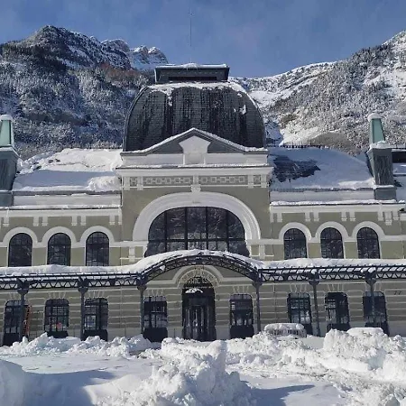 Anayet Avairent Estacion * Canfranc